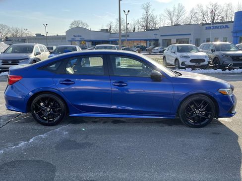 Used 2023 Honda Civic Sport image 19