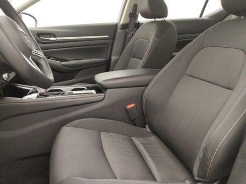 Used 2023 Nissan Altima 2.5 SV image 17