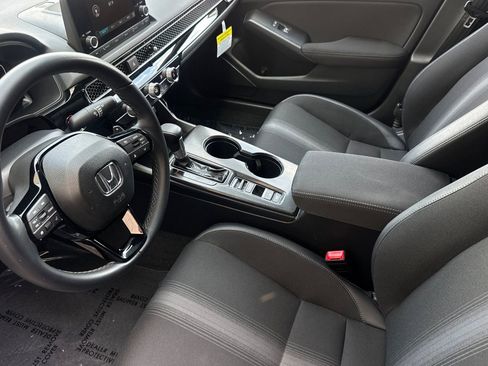 Used 2025 Honda Civic Sport image 10