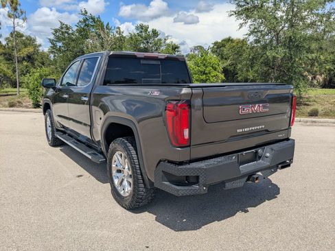 Used 2019 GMC Sierra 1500 SLT w/ SLT Premium Plus Package AWD/4WD image 7