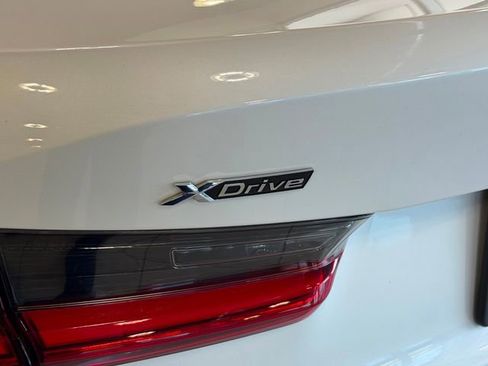 Used 2021 BMW 330i xDrive Sedan w/ Convenience Package AWD/4WD image 32