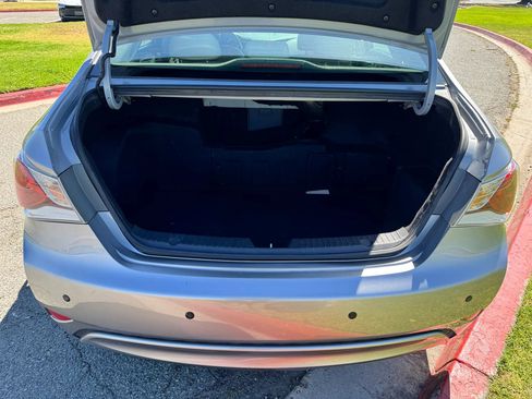 Used 2012 Hyundai Sonata Hybrid w/ Leather Pkg image 34