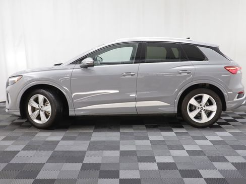 Used 2024 Audi Q4 e-tron Premium Plus w/ Premium Plus image 4