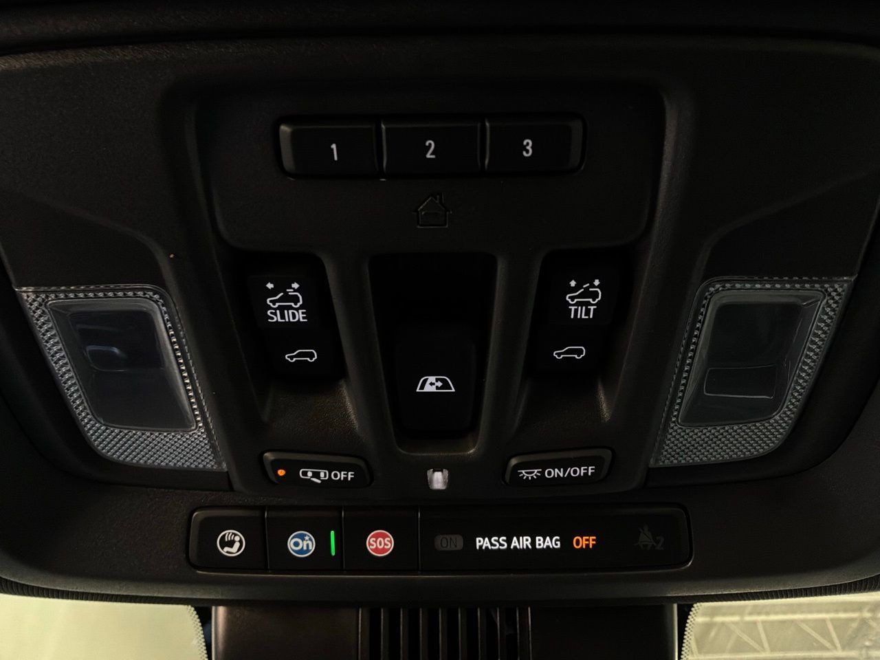 Used 2023 Chevrolet Silverado 1500 High Country AWD/4WD image 25