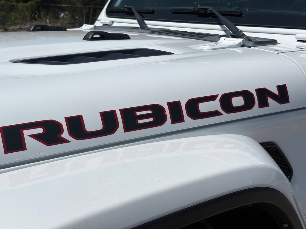 Used 2022 Jeep Wrangler Unlimited Rubicon w/ LED Lighting Group AWD/4WD image 11