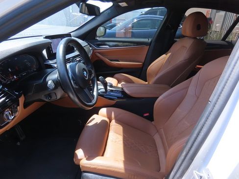 Used 2023 BMW 530i w/ M Sport Package RWD image 10