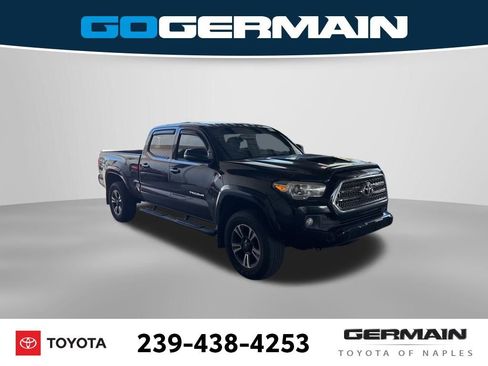 Used 2016 Toyota Tacoma TRD Sport w/ Premium & Technology Package RWD image 12