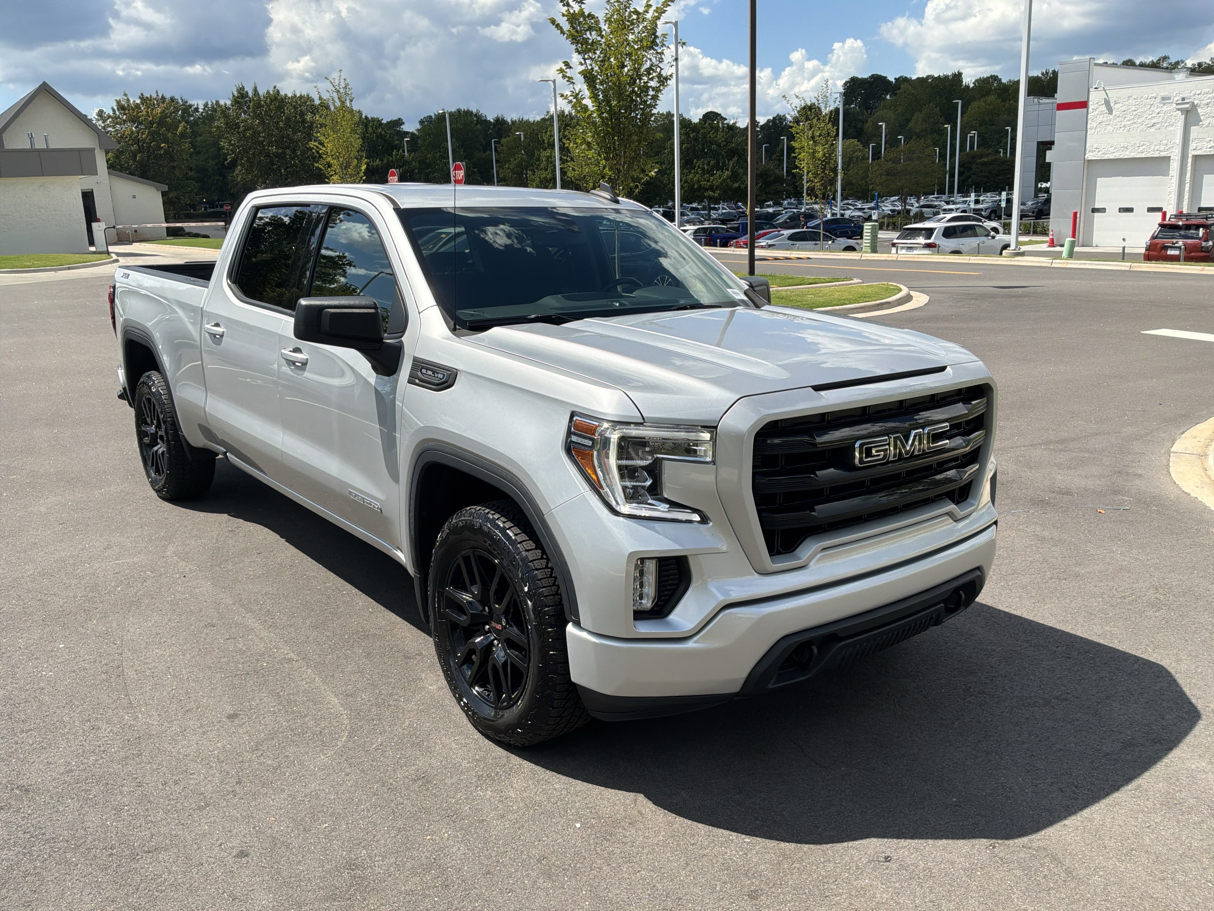 Used 2021 GMC Sierra 1500 Elevation w/ Preferred Package AWD/4WD image 2