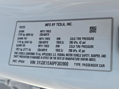 Used 2023 Tesla Model 3 Standard Range image 30