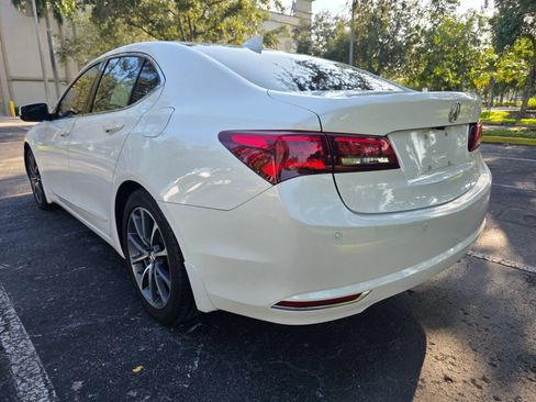 Used 2016 Acura TLX w/ Advance Package FWD image 4