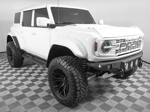 Used 2024 Ford Bronco Raptor AWD/4WD image 2