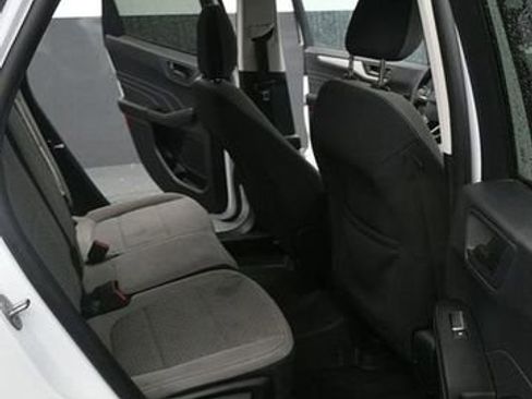 Used 2022 Ford Escape SE FWD image 11