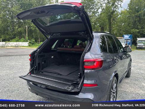 Used 2019 BMW X5 xDrive50i w/ M Sport Package AWD/4WD image 14