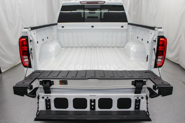 New 2026 GMC Sierra 1500 SLE w/ Preferred Package AWD/4WD image 18
