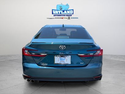 Used 2025 Toyota Camry SE w/ Convenience Package