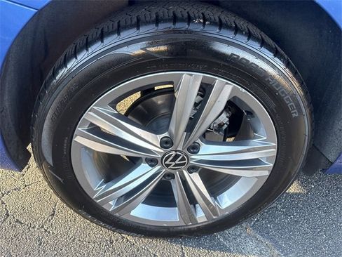 Used 2024 Volkswagen Jetta SE image 21