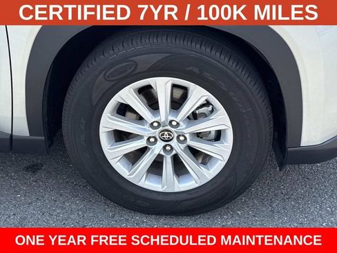 Used 2024 Toyota Grand Highlander FWD image 4