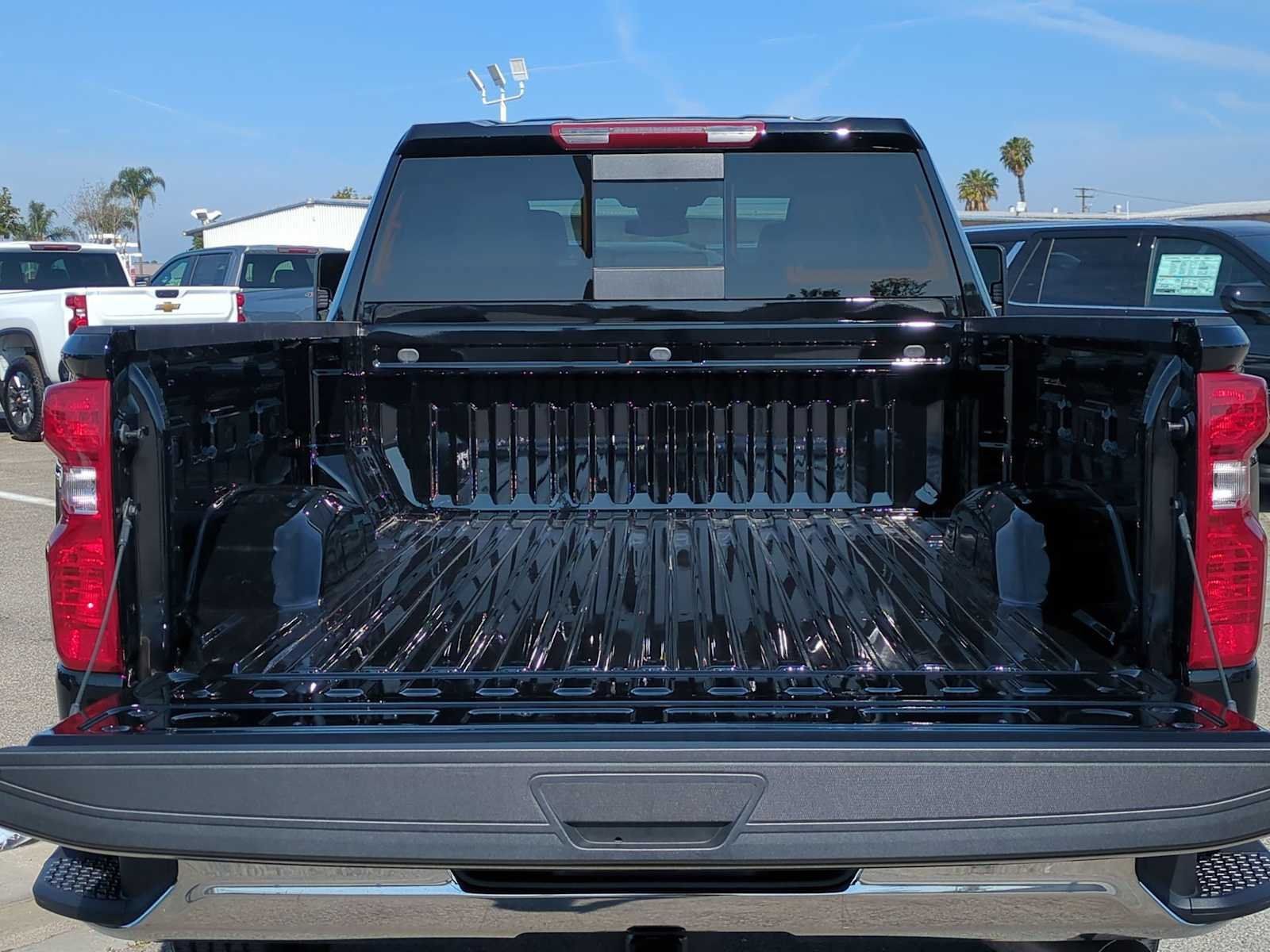 New 2026 Chevrolet Silverado 2500 LT w/ Leather Package AWD/4WD image 25