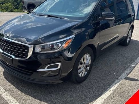 Used 2020 Kia Sedona L FWD image 1