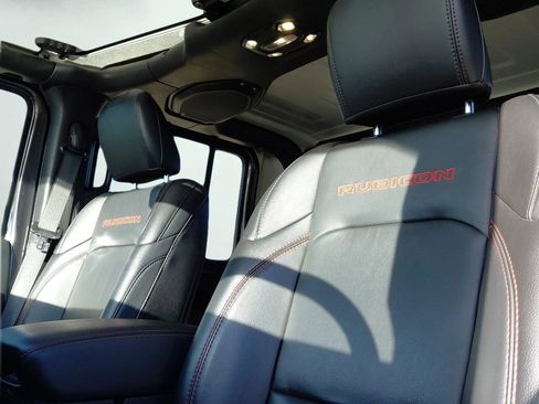 Used 2021 Jeep Gladiator Rubicon image 9