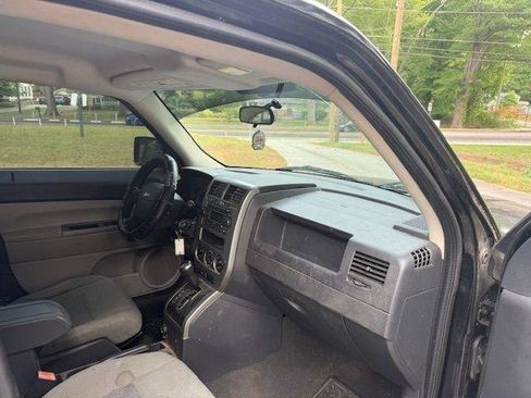 Used 2007 Jeep Patriot Sport w/ PWR Equipment Group AWD/4WD image 17