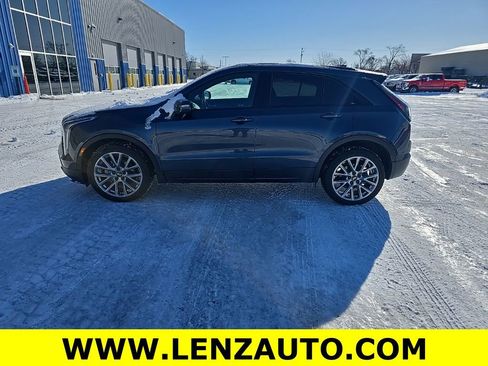 Used 2020 Cadillac XT4 Sport image 3