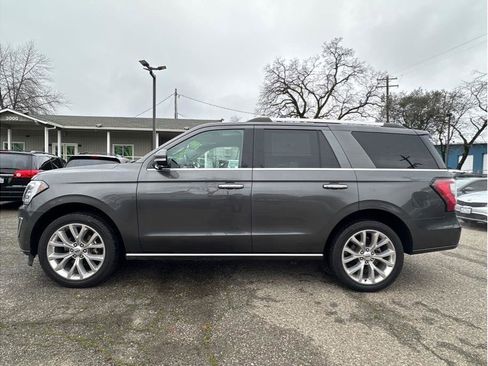 Used 2019 Ford Expedition Limited image 2