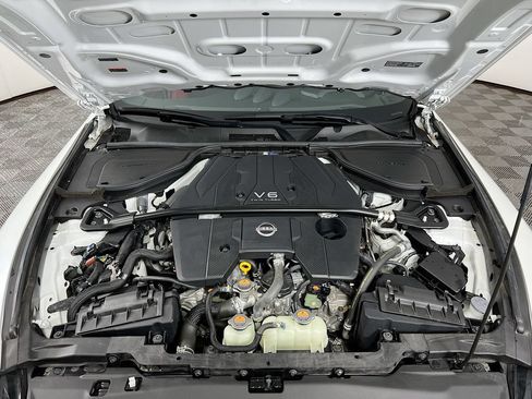 Used 2024 Nissan Z Performance w/ Floor Mat Package RWD image 25