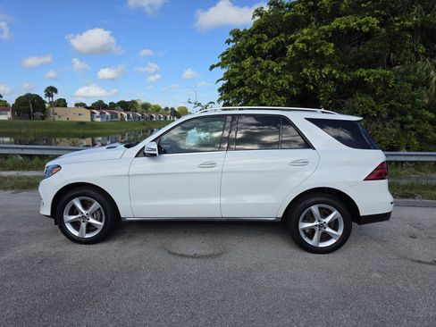 Used 2017 Mercedes-Benz GLE 350 4MATIC image 7