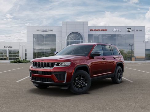 New 2026 Jeep Grand Cherokee Altitude image 1