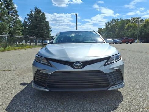 Used 2023 Toyota Camry LE image 2
