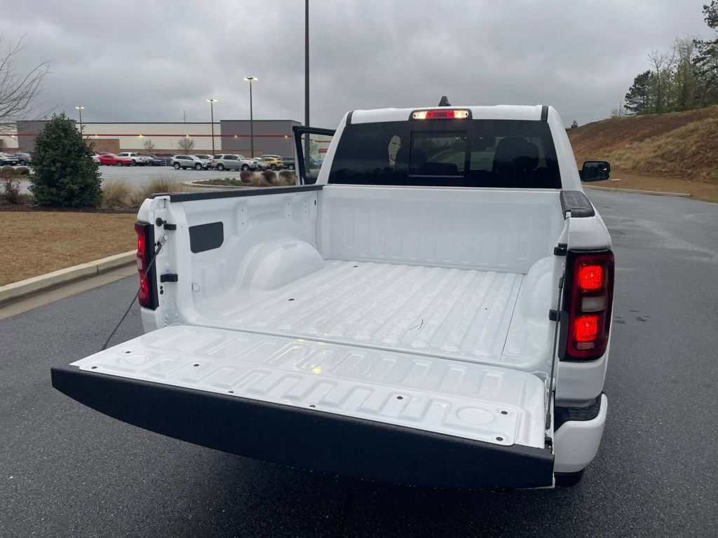 New 2026 RAM 1500 Big Horn AWD/4WD image 21