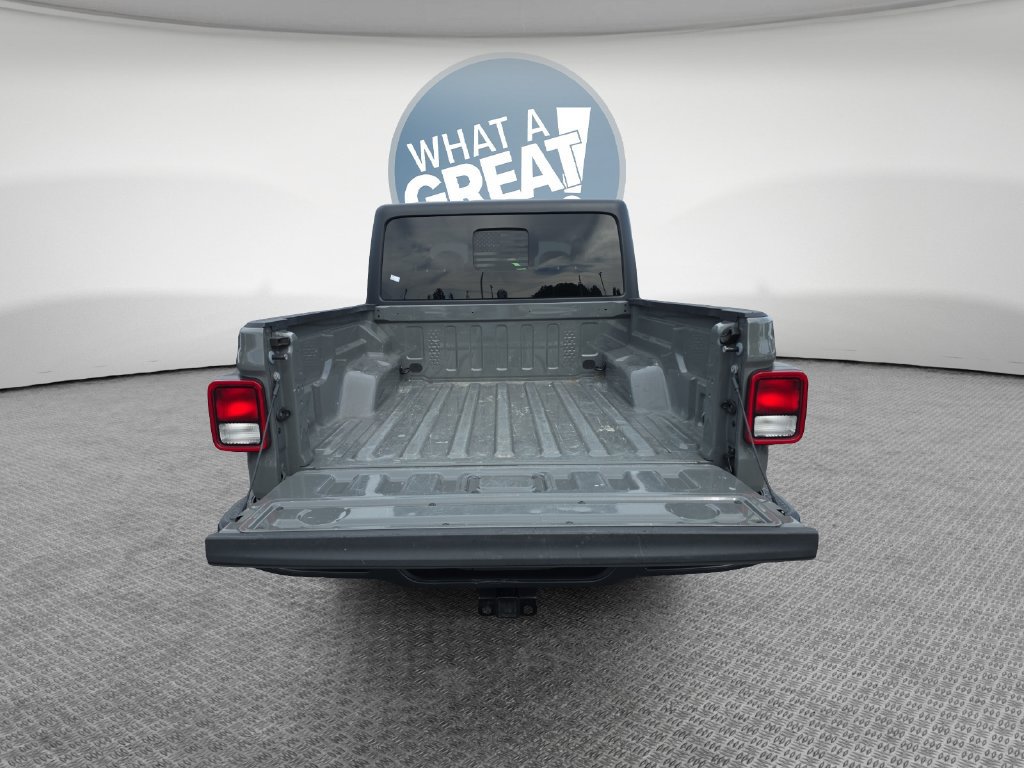 Used 2022 Jeep Gladiator Sport AWD/4WD image 23