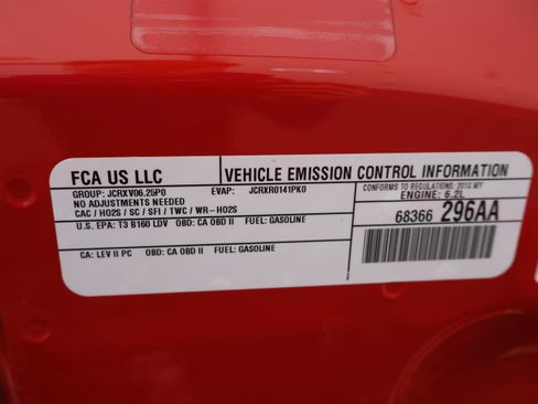 Used 2018 Dodge Challenger SRT Hellcat RWD image 21