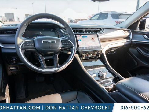 Used 2023 Jeep Grand Cherokee L Limited image 23