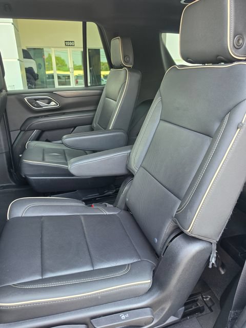Used 2024 GMC Yukon SLT RWD image 18