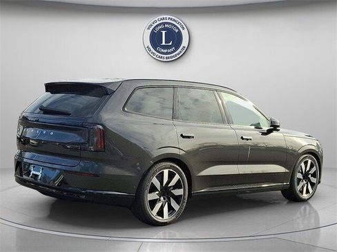 New 2025 Volvo EX90 Ultra image 4