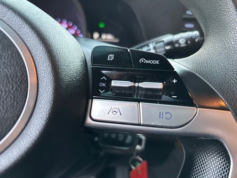 Used 2021 Hyundai Elantra SE w/ Cargo Package image 15