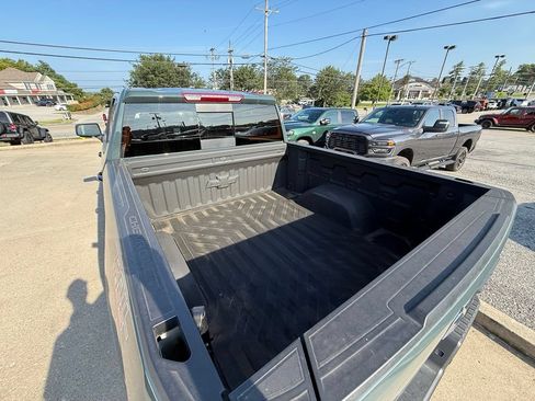 Used 2025 Chevrolet Silverado 1500 LT Trail Boss w/ LT Trail Boss Premium Package AWD/4WD image 8