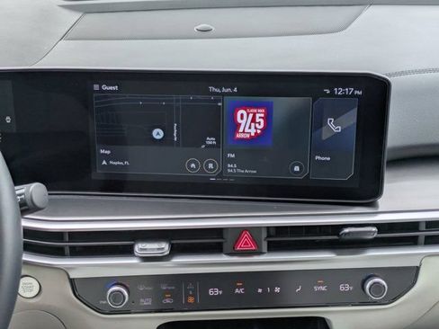 Used 2025 Kia Sorento S w/ Panoramic Sunroof Package FWD image 17