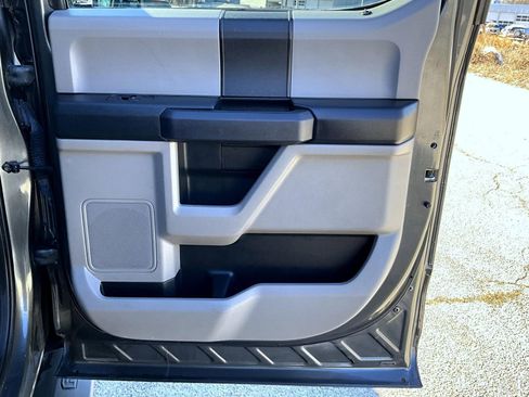 Used 2017 Ford F150 XL w/ Equipment Group 101A Mid image 18