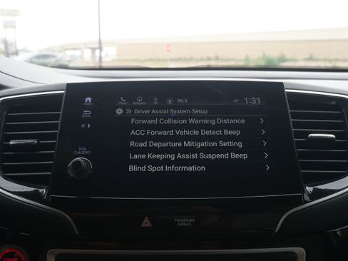 Used 2019 Honda Pilot Touring image 19