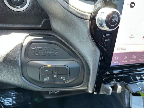 New 2026 RAM 3500 Tradesman AWD/4WD image 31