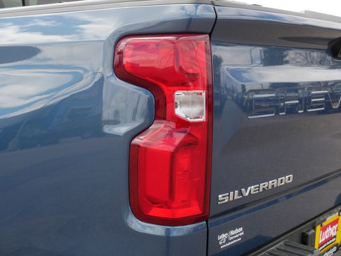 Used 2024 Chevrolet Silverado 1500 LTZ image 17