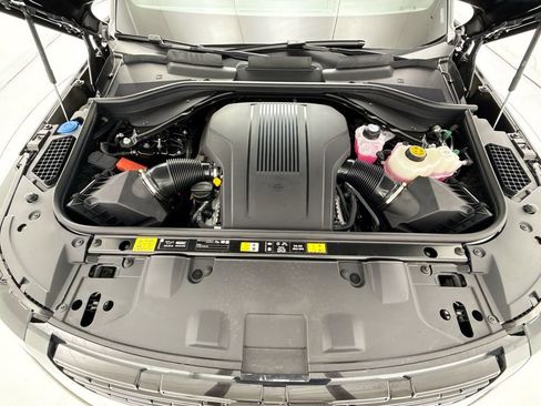 New 2026 Land Rover Range Rover SE AWD/4WD image 29