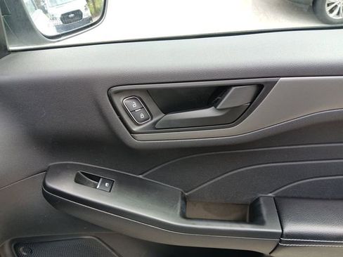 Certified 2025 Ford Escape Active AWD/4WD image 47