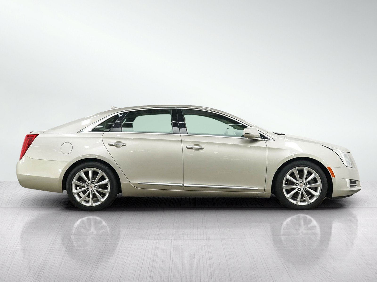 Used 2013 Cadillac XTS Premium FWD image 6
