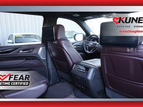 Used 2024 Cadillac Escalade ESV Sport Platinum w/ LPO, ONYX Package image 20