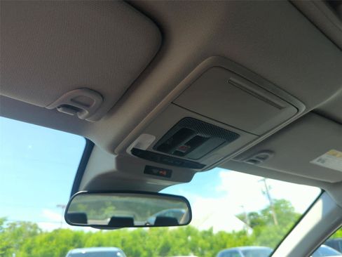 Used 2023 Honda Accord EX image 27