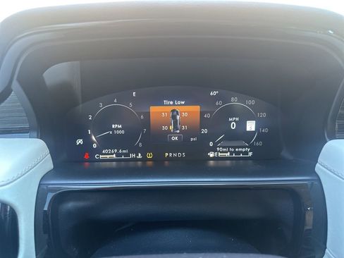 Used 2022 Lincoln Nautilus Black Label w/ Class II Trailer Tow Package image 23